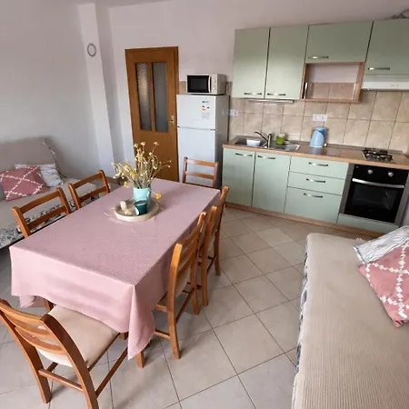 Cop Rab Apartamento Banjol